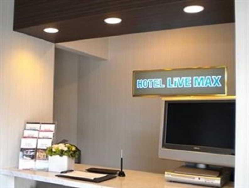新大阪Livemax酒店 外观 照片
